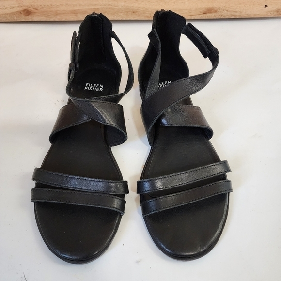 Eileen Fisher Cici Black Strappy leather Open Toe sandal Summer Vacation Casual - Picture 3 of 15